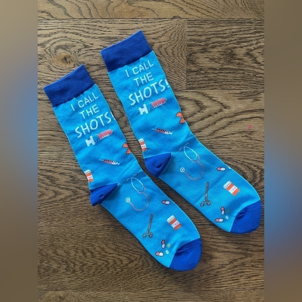Funny Medical Men’s Crew Socks 2 Pair Doctor Novelty Gift - Picture 2 of 3